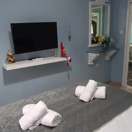 Holiday home Marilidiahouse Tzigkouna